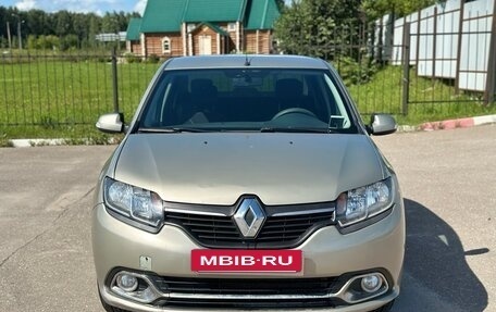 Renault Logan II, 2014 год, 675 000 рублей, 2 фотография