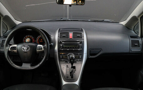 Toyota Auris II, 2011 год, 1 000 000 рублей, 10 фотография