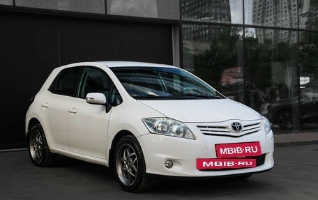 Toyota Auris II, 2011 год, 1 000 000 рублей, 4 фотография