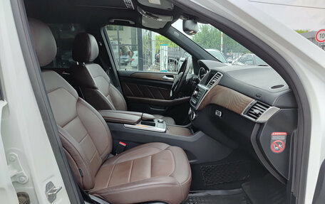 Mercedes-Benz GL-Класс, 2015 год, 3 500 000 рублей, 15 фотография