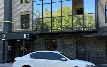 Volkswagen Passat B7, 2012 год, 910 000 рублей, 1 фотография