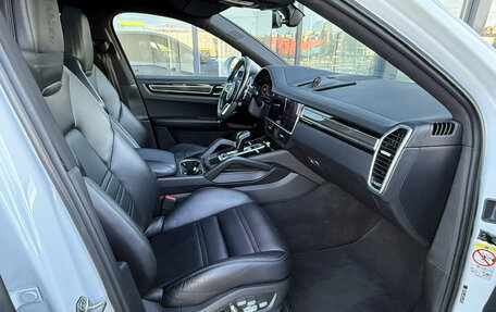 Porsche Cayenne III, 2019 год, 7 790 000 рублей, 16 фотография