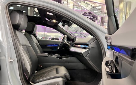 BMW 5 серия, 2025 год, 9 300 000 рублей, 14 фотография