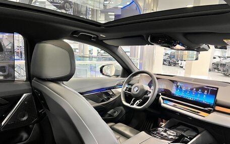 BMW 5 серия, 2025 год, 9 300 000 рублей, 24 фотография