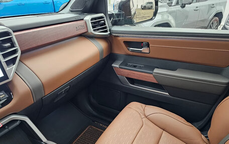 Toyota Sequoia, 2026 год, 17 700 000 рублей, 24 фотография