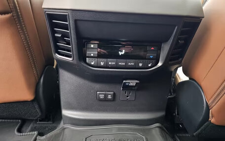 Toyota Sequoia, 2026 год, 17 700 000 рублей, 30 фотография