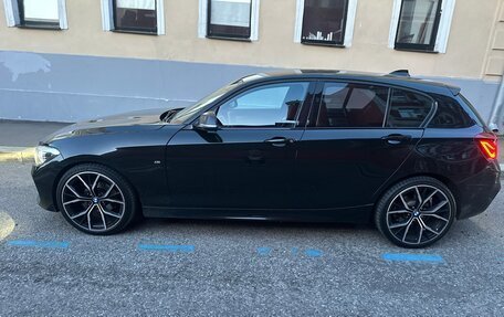 BMW 1 серия, 2019 год, 1 640 000 рублей, 4 фотография