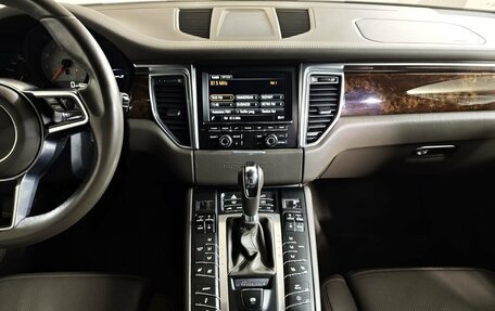 Porsche Macan I рестайлинг, 2014 год, 2 945 000 рублей, 15 фотография