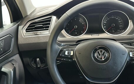 Volkswagen Tiguan II, 2017 год, 2 099 900 рублей, 11 фотография