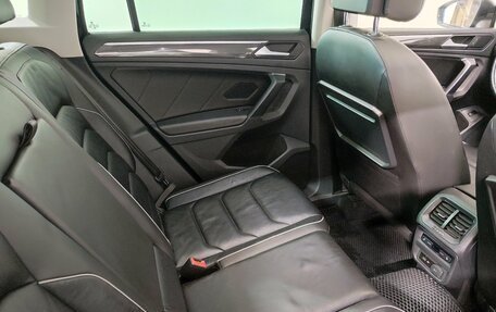 Volkswagen Tiguan II, 2019 год, 2 670 000 рублей, 10 фотография