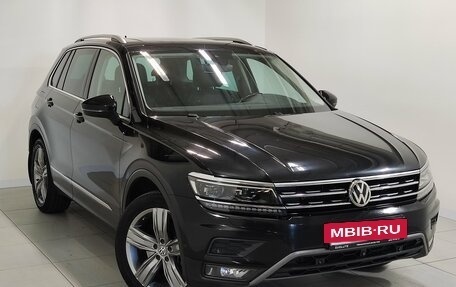 Volkswagen Tiguan II, 2019 год, 2 670 000 рублей, 2 фотография