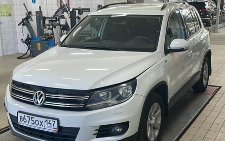 Volkswagen Tiguan I, 2015 год, 1 099 000 рублей, 1 фотография