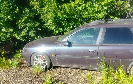 Opel Vectra B рестайлинг, 1997 год, 100 000 рублей, 1 фотография
