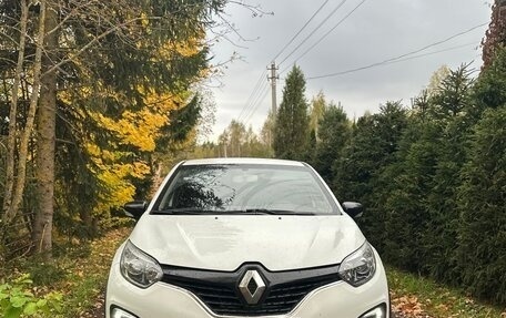 Renault Kaptur I рестайлинг, 2019 год, 1 100 000 рублей, 1 фотография