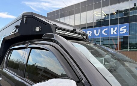 Toyota Hilux VIII, 2015 год, 7 400 000 рублей, 23 фотография