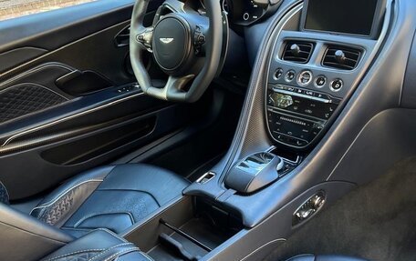 Aston Martin DBS III, 2021 год, 26 500 000 рублей, 7 фотография