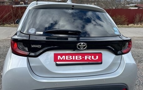 Toyota Yaris, 2020 год, 1 099 999 рублей, 2 фотография