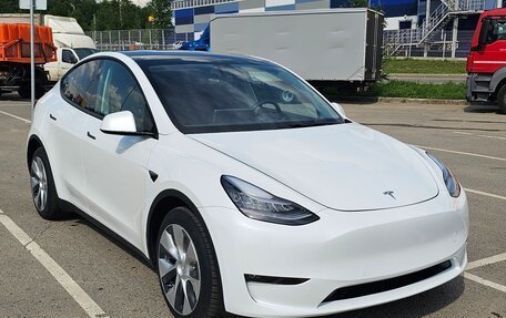 Tesla Model Y I, 2021 год, 3 700 000 рублей, 3 фотография