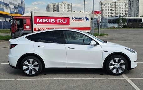 Tesla Model Y I, 2021 год, 3 700 000 рублей, 12 фотография