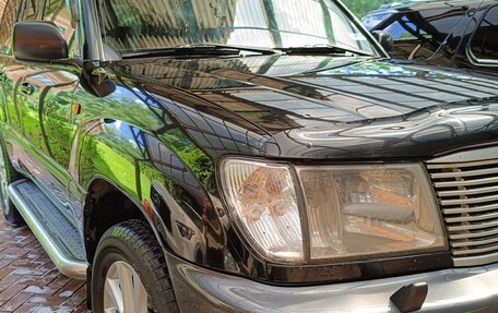 Toyota Land Cruiser 100 рестайлинг 2, 2004 год, 1 400 000 рублей, 4 фотография