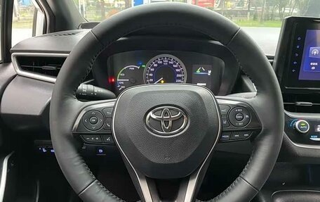 Toyota Corolla, 2022 год, 1 620 000 рублей, 6 фотография