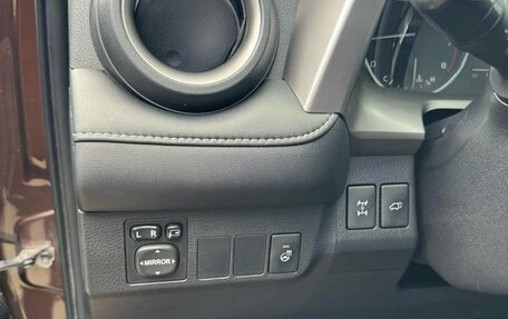 Toyota RAV4, 2016 год, 2 500 000 рублей, 11 фотография