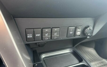Toyota RAV4, 2016 год, 2 500 000 рублей, 13 фотография