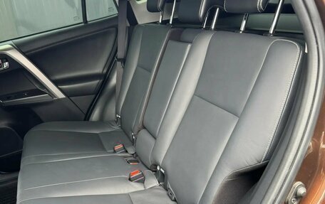 Toyota RAV4, 2016 год, 2 500 000 рублей, 24 фотография