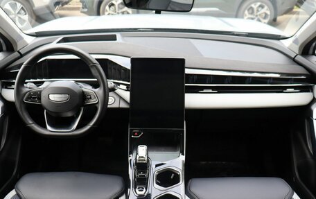 Geely Atlas, 2024 год, 2 850 000 рублей, 13 фотография