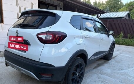 Renault Kaptur I рестайлинг, 2019 год, 1 100 000 рублей, 3 фотография