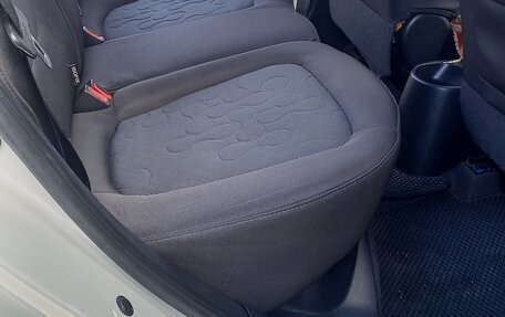 Hyundai i20 IB рестайлинг, 2010 год, 7 фотография
