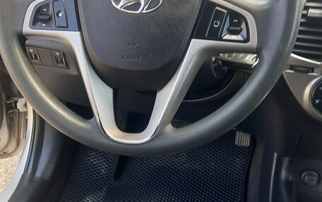 Hyundai i20 IB рестайлинг, 2010 год, 9 фотография