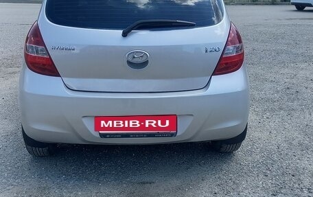 Hyundai i20 IB рестайлинг, 2010 год, 3 фотография