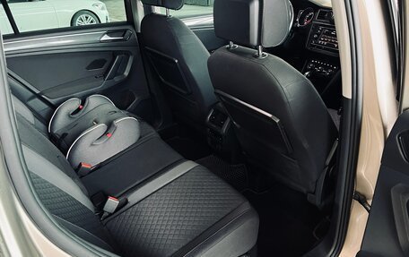 Volkswagen Tiguan II, 2017 год, 2 270 000 рублей, 13 фотография