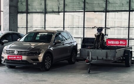 Volkswagen Tiguan II, 2017 год, 2 270 000 рублей, 17 фотография