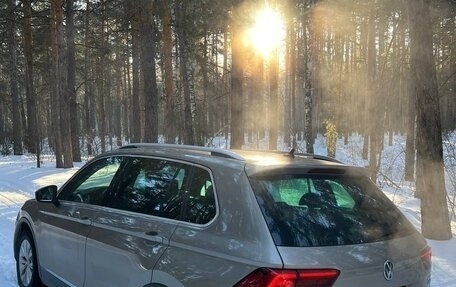 Volkswagen Tiguan II, 2017 год, 2 270 000 рублей, 20 фотография