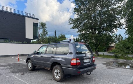 Toyota Land Cruiser 100 рестайлинг 2, 2006 год, 1 650 000 рублей, 4 фотография