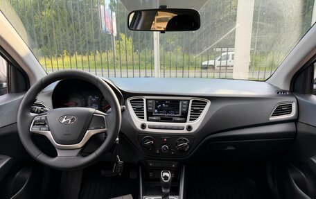 Hyundai Solaris II рестайлинг, 2021 год, 1 599 000 рублей, 10 фотография