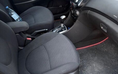Hyundai Solaris II рестайлинг, 2011 год, 640 000 рублей, 9 фотография