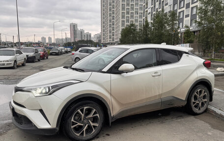 Toyota C-HR I рестайлинг, 2021 год, 2 799 000 рублей, 2 фотография