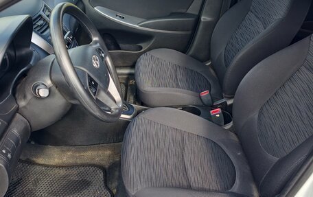 Hyundai Solaris II рестайлинг, 2014 год, 1 000 000 рублей, 6 фотография