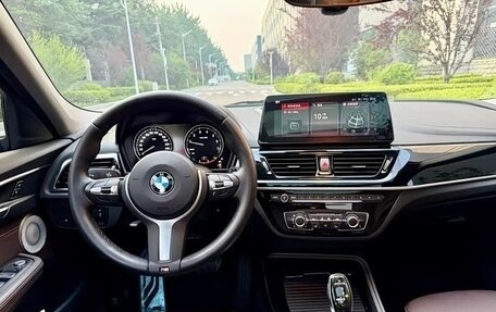 BMW 1 серия, 2022 год, 1 250 000 рублей, 13 фотография