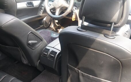 Mercedes-Benz C-Класс, 2008 год, 1 100 000 рублей, 7 фотография
