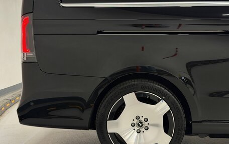 Mercedes-Benz V-Класс, 2026 год, 15 000 000 рублей, 18 фотография