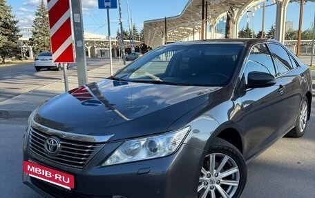 Toyota Camry, 2013 год, 1 170 000 рублей, 2 фотография