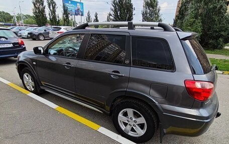 Mitsubishi Outlander III рестайлинг 3, 2007 год, 830 000 рублей, 4 фотография