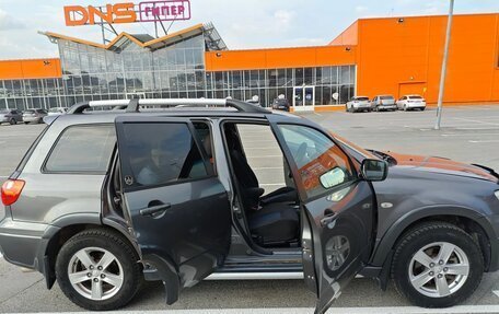 Mitsubishi Outlander III рестайлинг 3, 2007 год, 830 000 рублей, 7 фотография