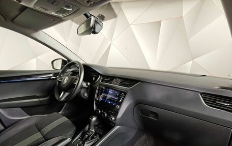 Skoda Octavia, 2019 год, 1 998 000 рублей, 13 фотография