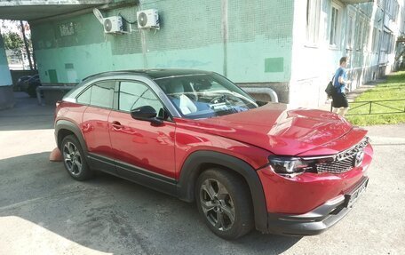 Mazda MX-30, 2020 год, 1 700 000 рублей, 8 фотография