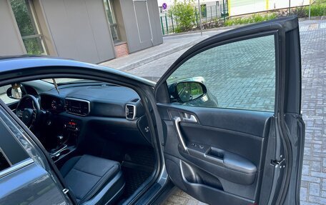 KIA Sportage IV рестайлинг, 2018 год, 1 790 000 рублей, 12 фотография